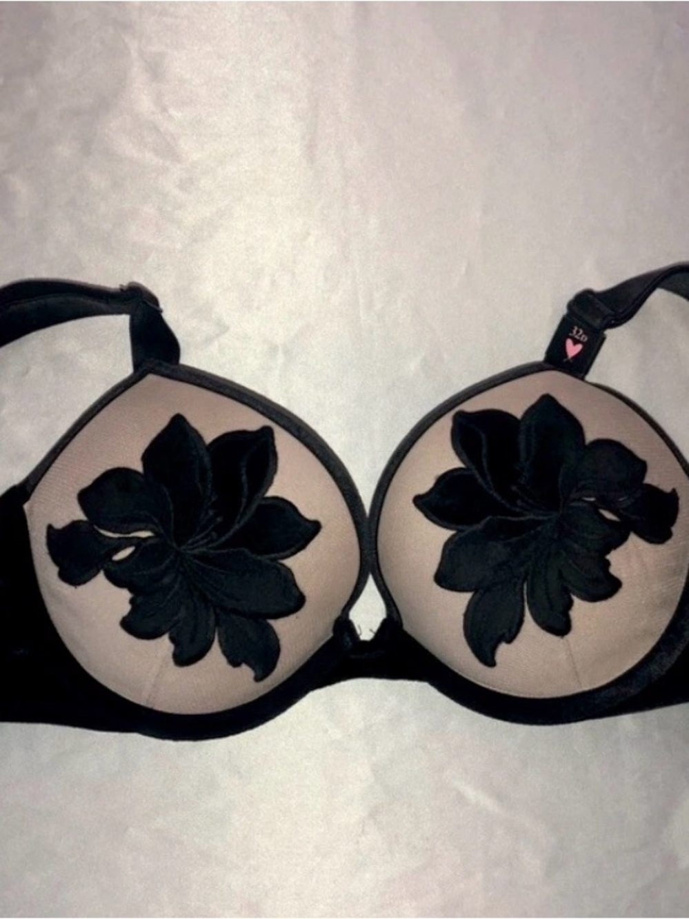Victoria's Secret Black & Nude Floral Appliqué Push-Up Bra
